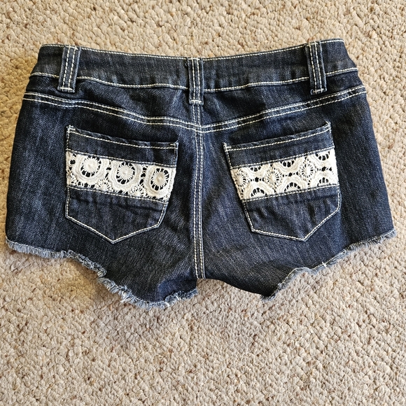 Empyre Jean Shorts size 7 - Picture 2 of 4